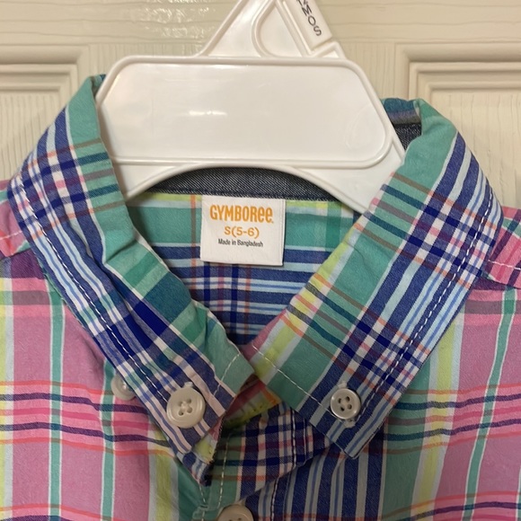 Two boys shirts size 5-6.  One Nautica and one Gymboree. - Picture 5 of 6